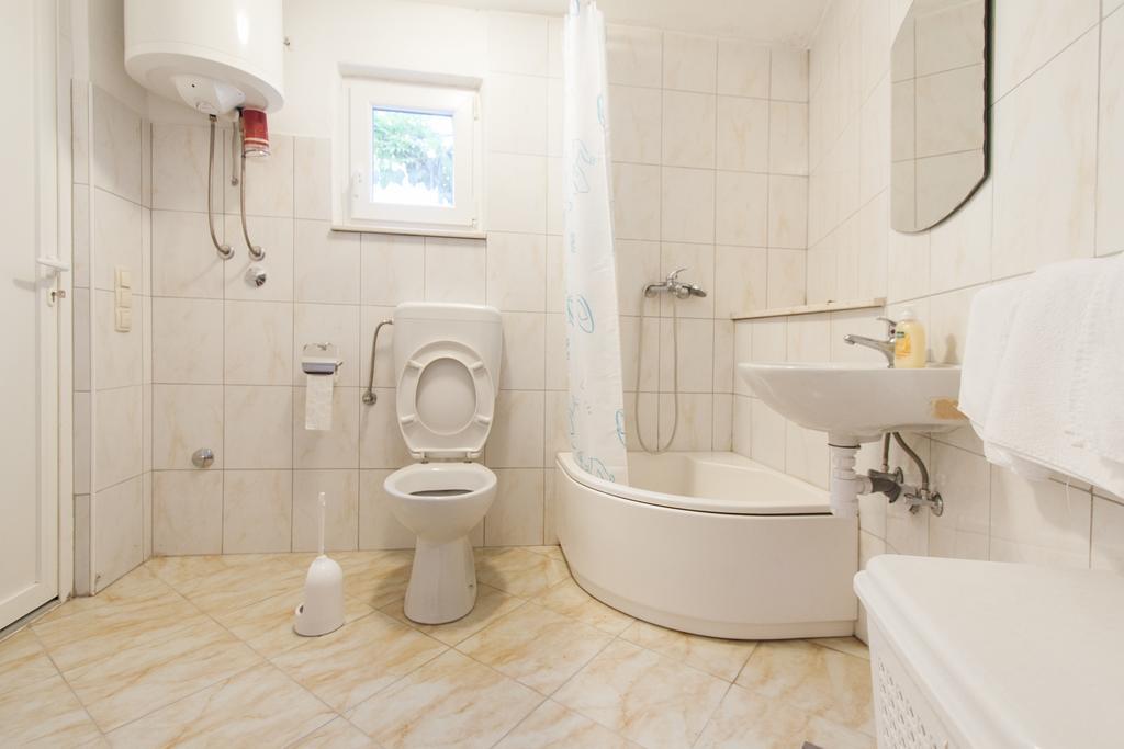 Apartment Mikulic Duće Esterno foto