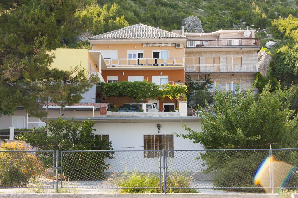 Apartment Mikulic Duće Esterno foto